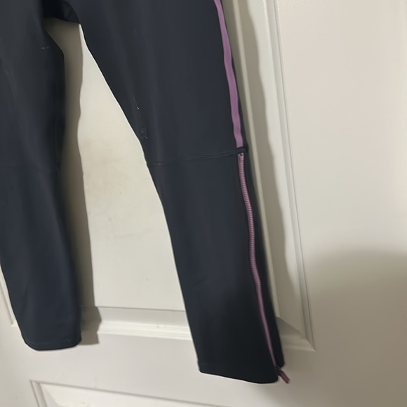 Capri Leggings - Picture 4 of 4